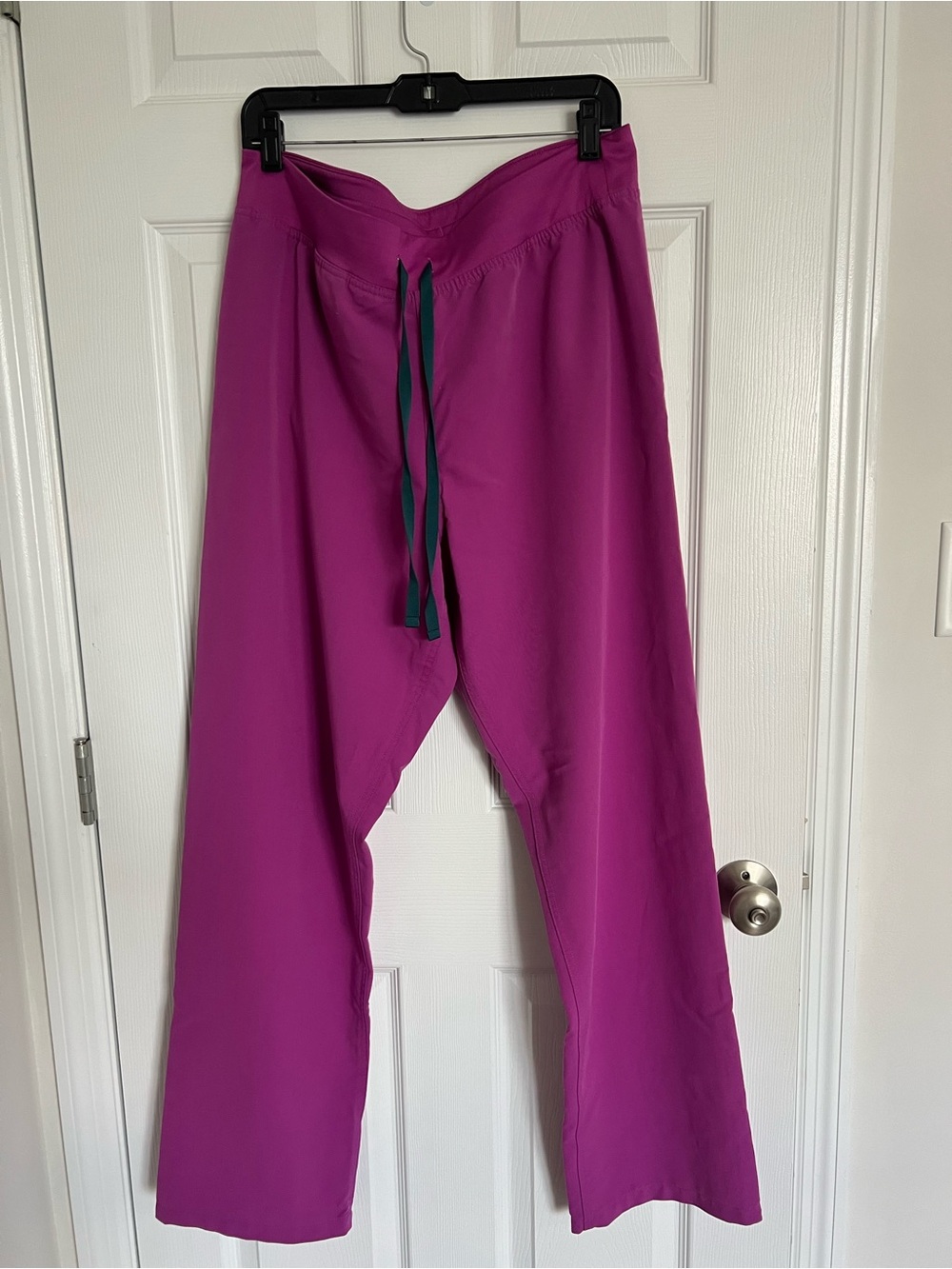 FIGS Straight Leg Scrub Pants in Magenta with Teal Drawstring